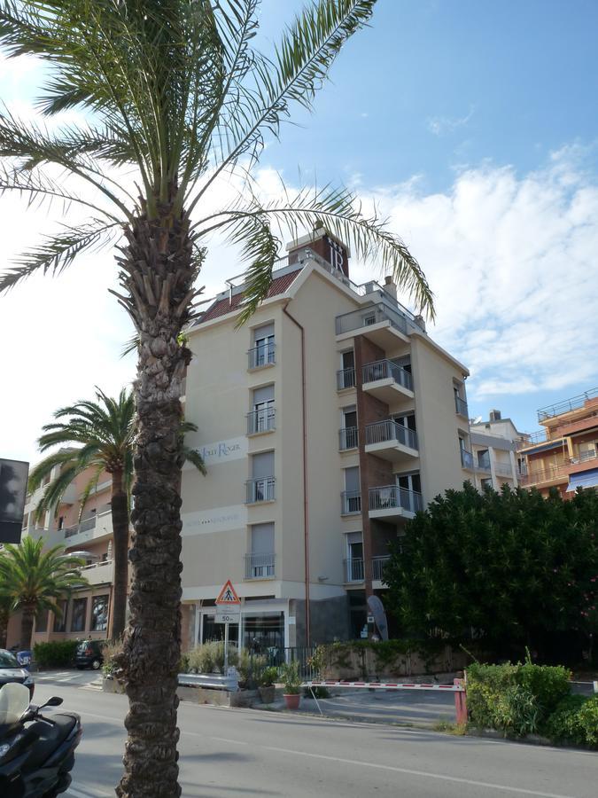 Hotel Jolly Roger Pietra Ligure Luaran gambar